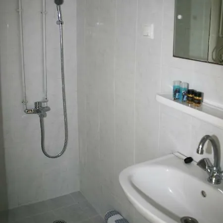 Poros Vista 3*